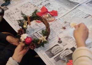 181206_クリスマスリース作り(弐番館）