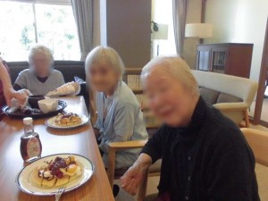 181118_ホットケーキ作り（チャーム西宮用海町）