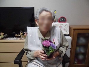 190501_お誕生日のご入居者様へ（チャーム長岡天神）