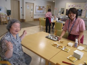 190906_フロアーレクリエーション…ホットケーキ作り（チャームやまとこおりやま）