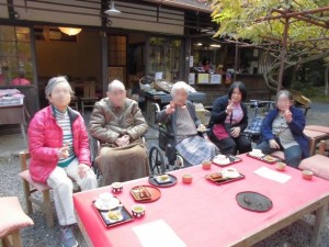 191113_【外出レク～紅葉ツアーin大原野神社～】（チャーム長岡天神）
