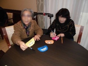 200107_だるまの壁画作り（チャームスイート宝塚中山）