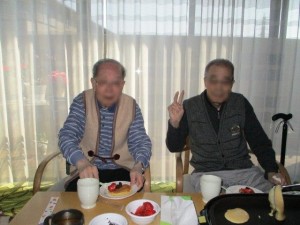 200309_おやつレク「いちごどら焼き」（チャーム京都山科）