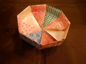 200325_折り紙で箱作り（チャームスイート宝塚売布）