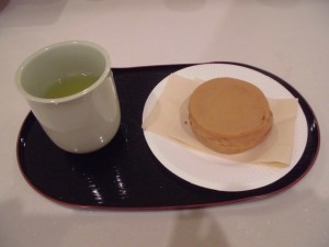 200416_今日のおやつは「今川焼」（チャーム明石大久保駅前）